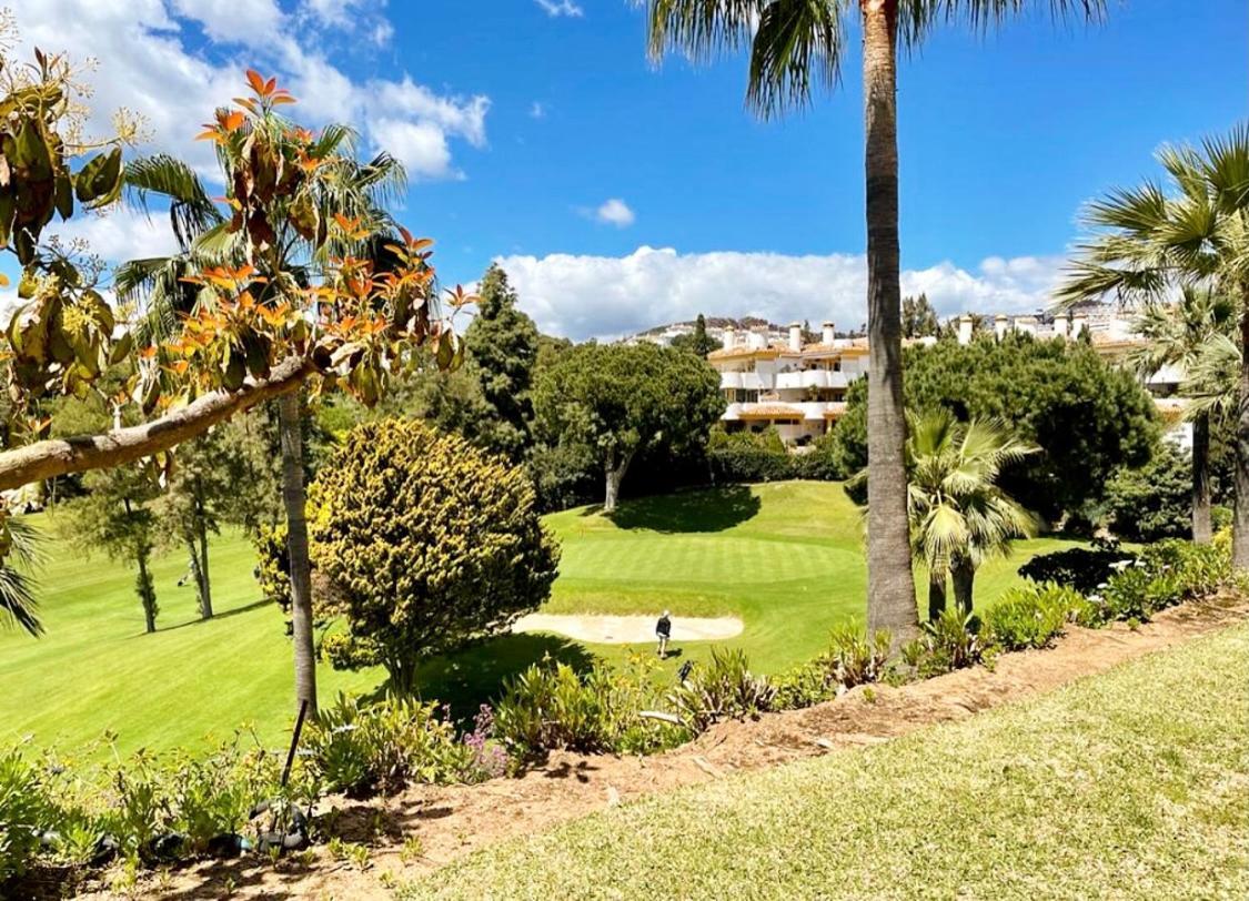 The Golden House, Calahonda Golf Apartment Sitio de Calahonda Exterior foto